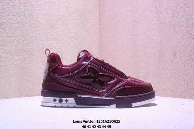 Louis Vuitton Trainer Sneaker. This low-top casual shoe features the Louis Vuitt