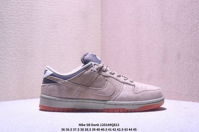 Nike SB Dunk Low SB Series Retro Low-Top Casual Sports Skateboard Shoes. Featur