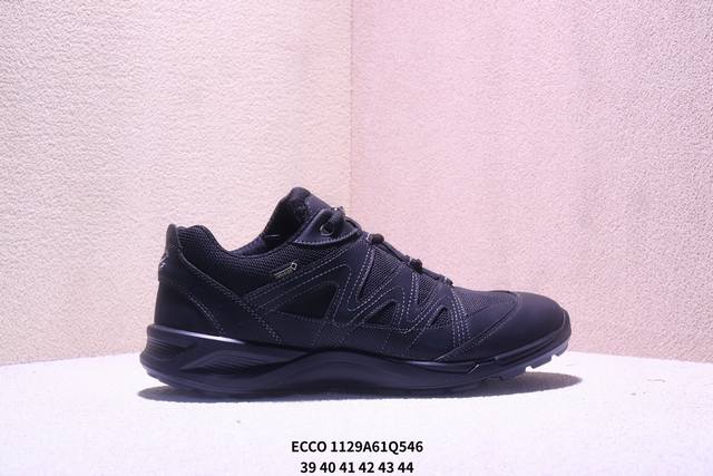 Description: Featuring a combination of grained top-grain leather and mesh uppe