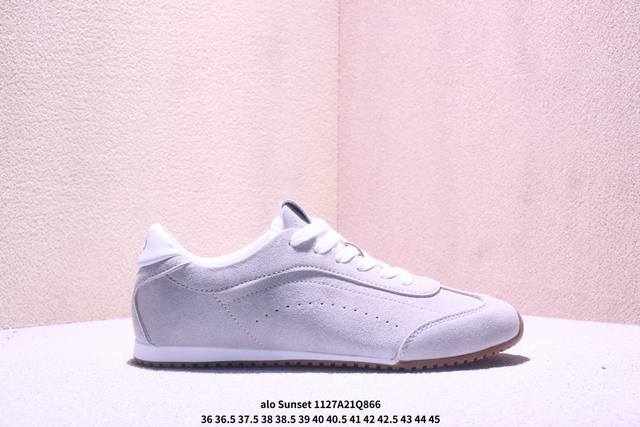 Alo Sunset Sneaker New German Training Shoes Alo really knows how to design! The