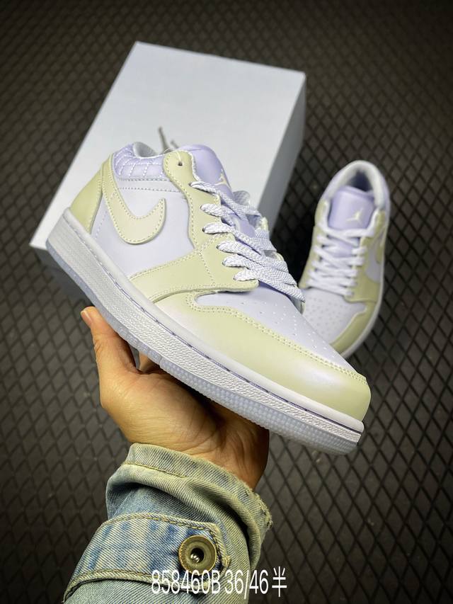 B Air Jordan 1 Lowaj1 Checkered Royal Blue Low-Top Casual Sneakers. The only exc