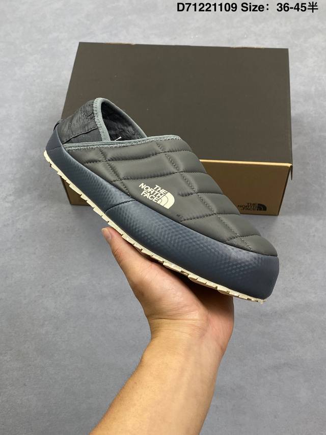 The North Face Thermoball Traction Winter Fleece-Lined Breathable Lightweight Sl