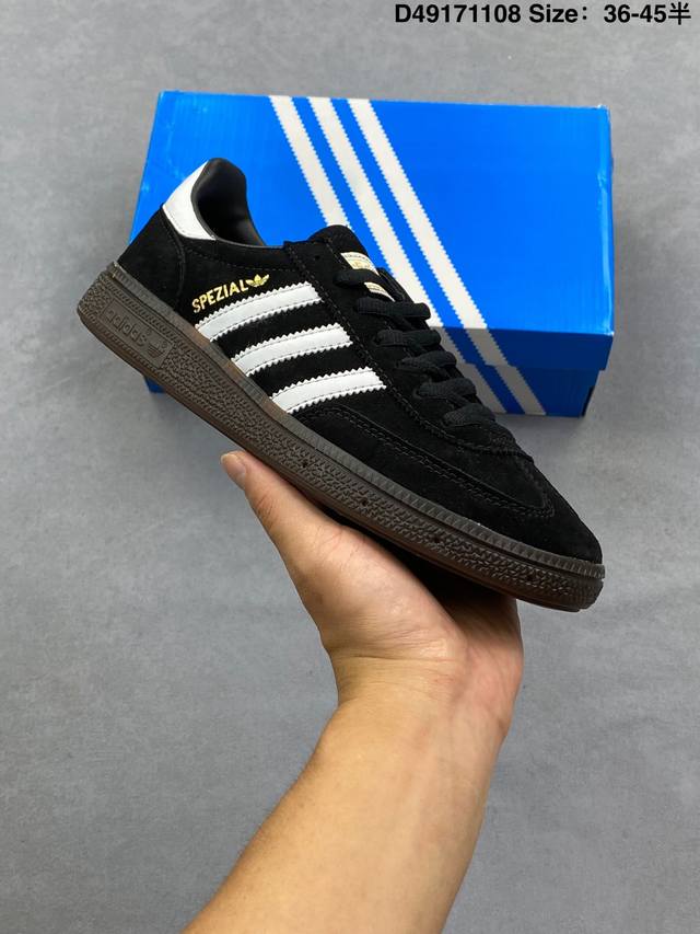 Adidas Samba Og Retro Samba Sneakers This samba shoe showcases high-quality craf