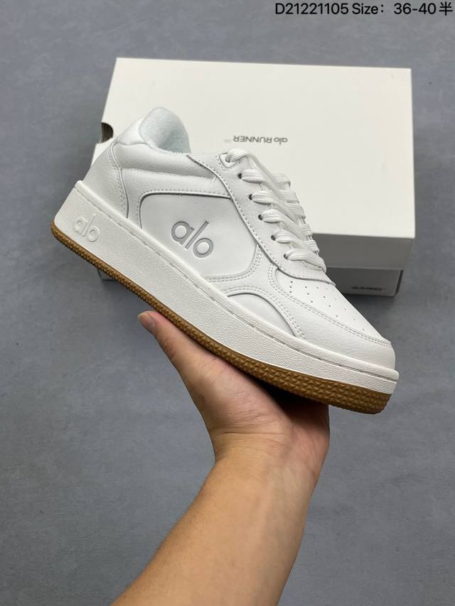 Alo Recovery Mode Yoga Yi Mengling Jisoo's Same Style White Sneakers and Many Ot