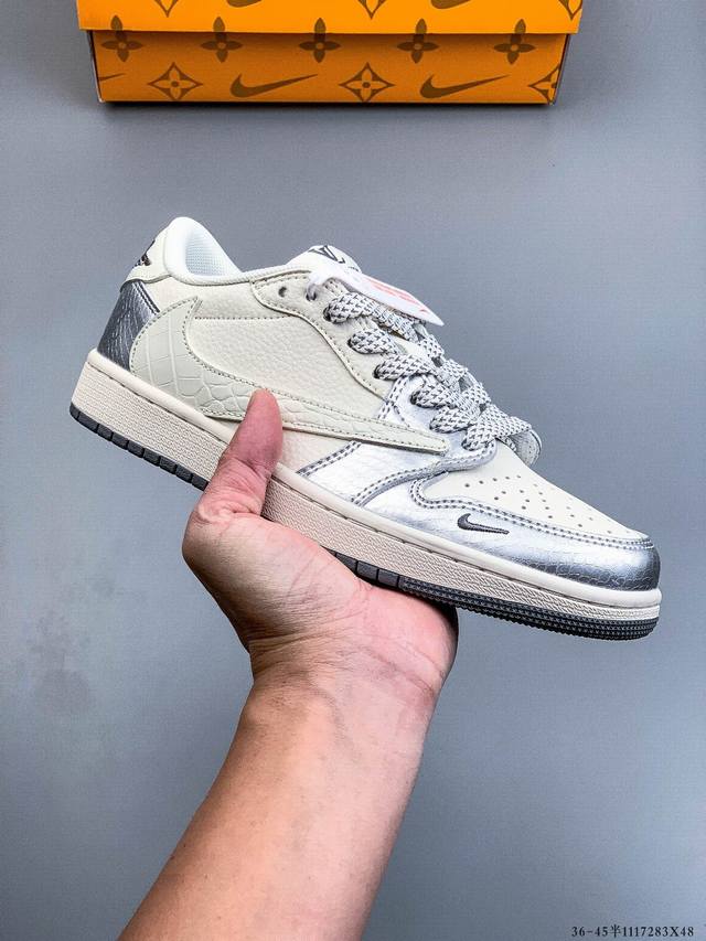 Nike Air Jordan 1 Low AJ1, a trendy and casual sneaker. Perfectly crafted AJ1 l