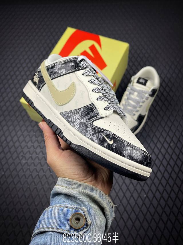 C Factory Grade Nike SB Dunk Low-Top Versatile Casual Sports Sneakers. Soft, hig
