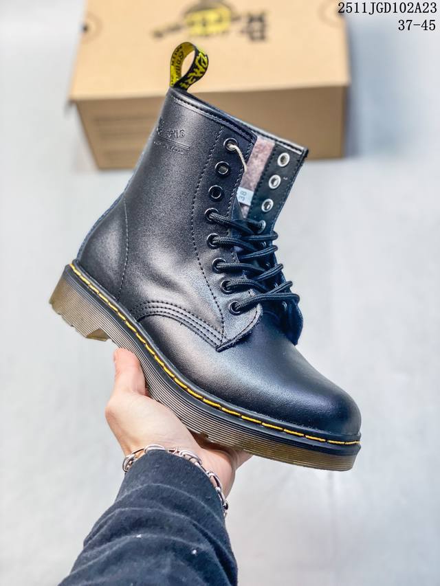 Dr. Martens 1460 series retro eight-eyelet lace-up full leather combat boots mad