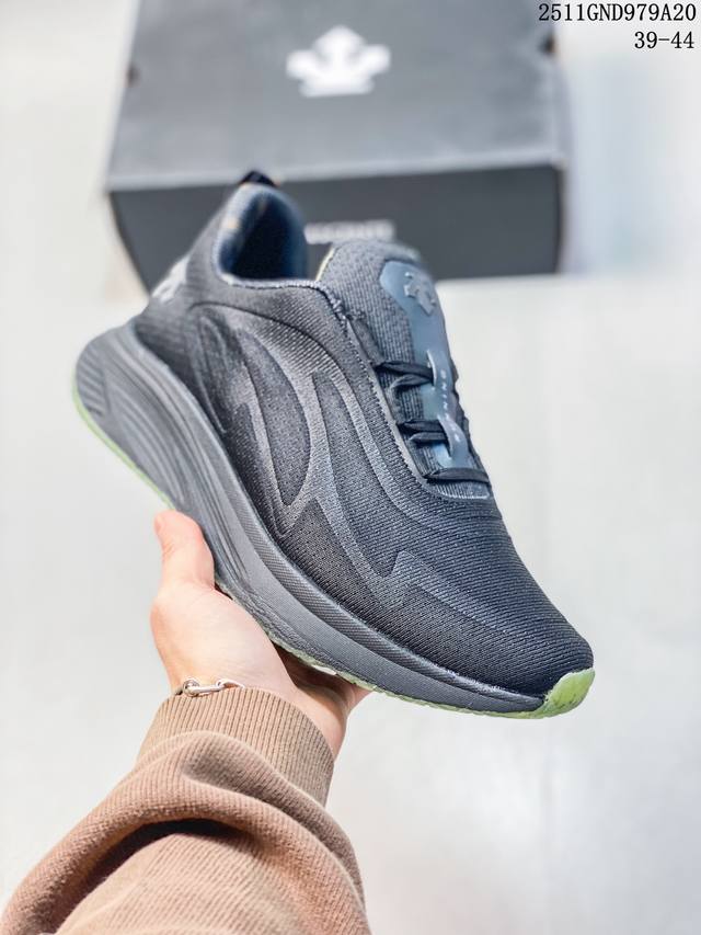 Company Grade Descente DF Wire 1.5 Comfortable, Versatile, Non-Slip, Wear-Resis