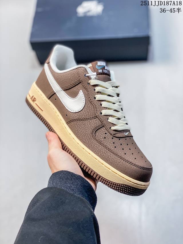 Nike Air Force 1 Low, genuine leather sneakers with half sizes available (sizes
