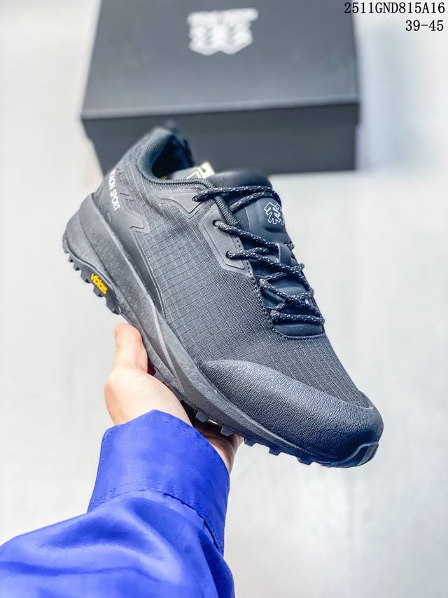 L Dongguan-made Descente lightweight, cushioned, breathable, stylish casual athl