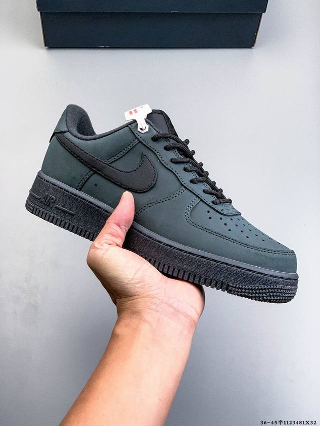 Original last data paper version, made with hard, high-quality leather upper, a