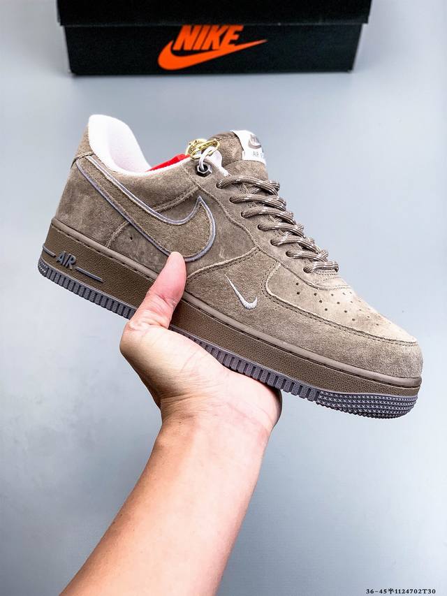 Original last data paper version, made with hard, high-quality leather upper, a