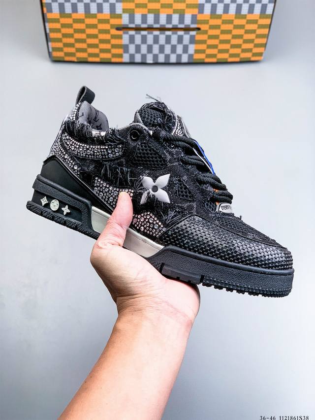 Louis Vuitton Lv Louis Vuitton sneakers These are the shoes that the "Sisters W