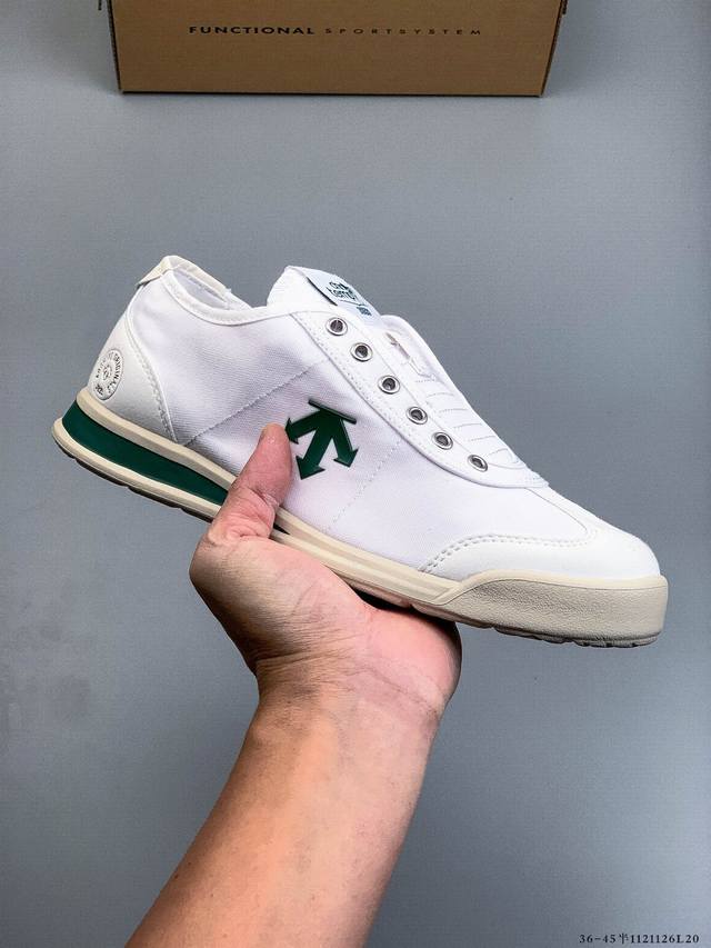 Descente Chron Tempo Retro Sports Casual Canvas Shoes 1121126L20 DDD