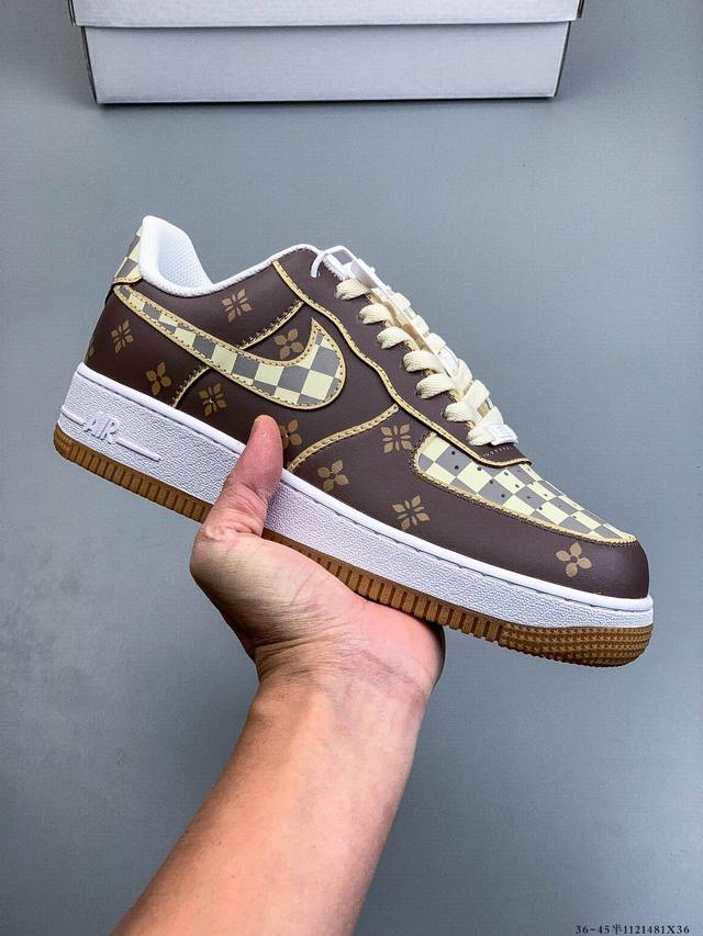 Original last data paper template, featuring a high-quality, durable leather up