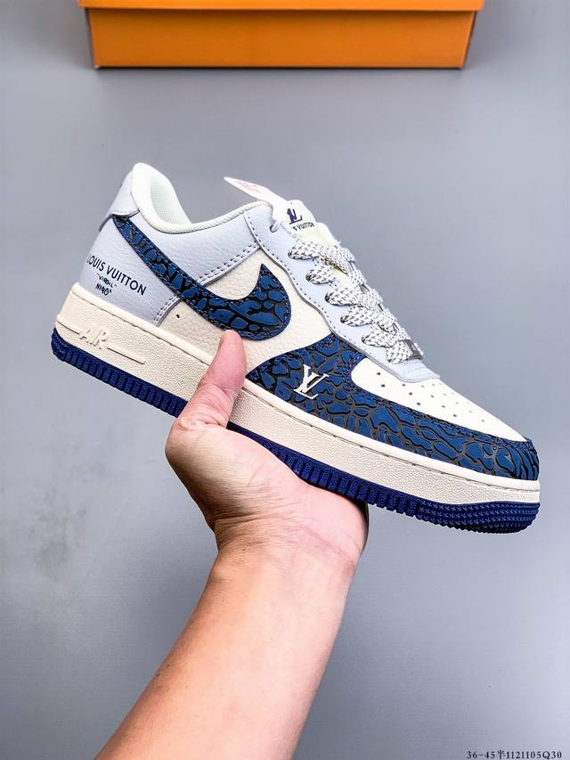 Original last data paper version, made with hard, high-quality leather upper, a