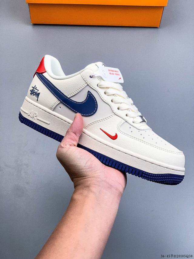 Original last data paper template, featuring a high-quality, durable leather up