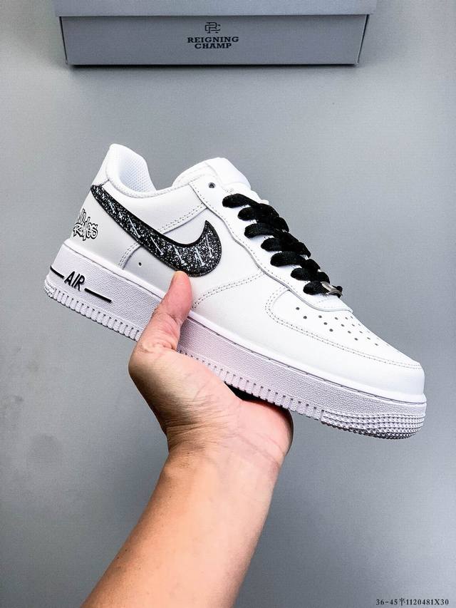 Original last data paper version, made with hard, high-quality leather upper, a