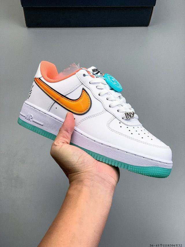 Original last data paper version, made with hard, high-quality leather upper, a