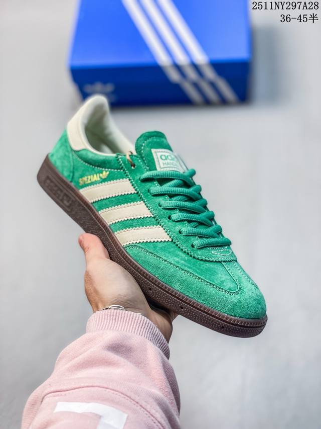 Authentic label with half sizes: Adidas Handball Spezial Trefoil retro casual s