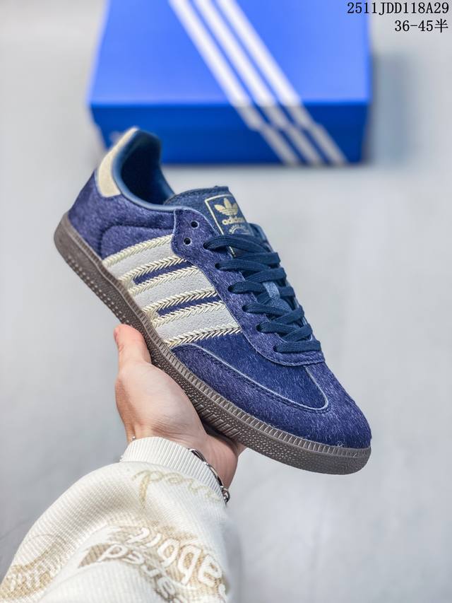 Authentic label with half sizes: Adidas Handball Spezial Trefoil retro casual s