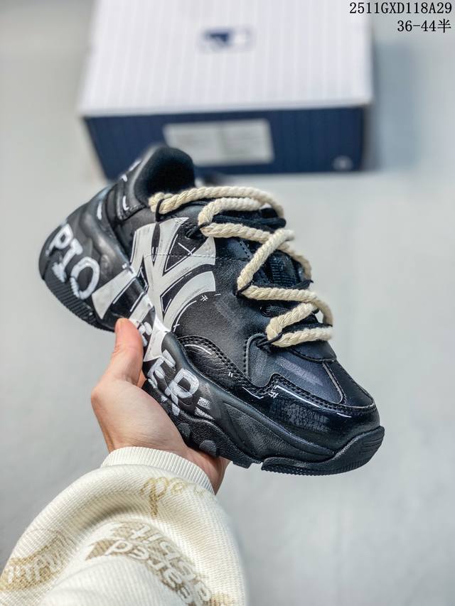 Mlb Chunky Liner New York Yankees Custom Colorway The Chunky Liner series, a low