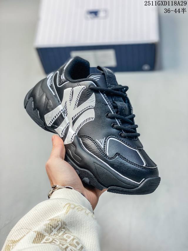 Mlb Chunky Liner New York Yankees Custom Colorway The Chunky Liner series, a low