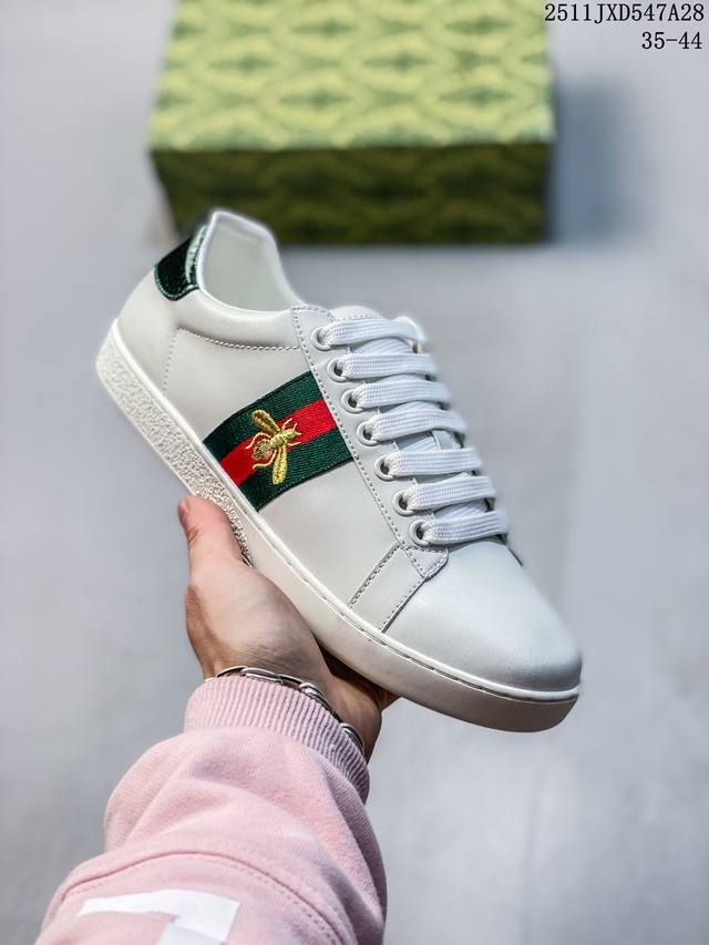 Premium Gucci Little Red Book Hot Selling Celebrity Style New Fashionable and Ve