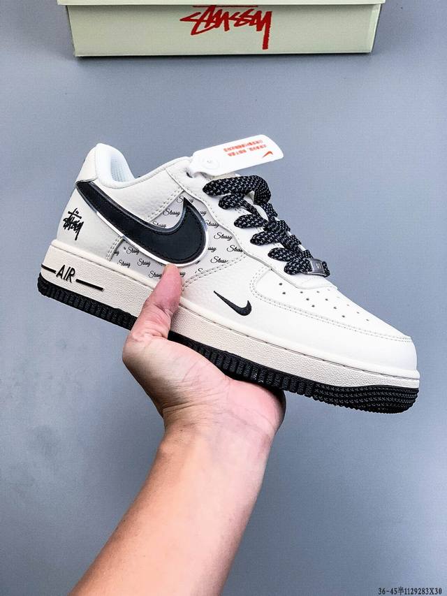 Original last data paper version, made with hard, high-quality leather upper, a