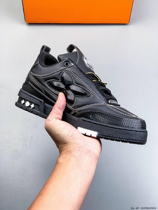 Louis Vuitton Lv sneakers These are the shoes that the "Sisters Who Make Waves"