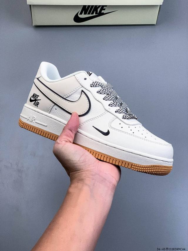 Original last data paper version, made with hard, high-quality leather upper, a