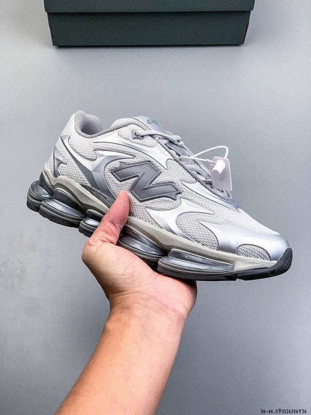 New Balance Nb U2000Ea Running Shoes. This retro classic model incorporates pop