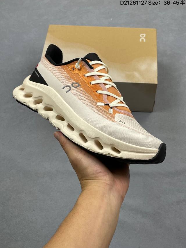 On Cloudtilt Loewe collaboration lightweight athletic casual shoes! Yang Mi's st