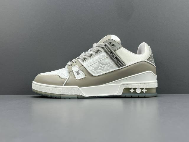 New Arrival at Galeries Lafayette! Limited-edition Louis Vuitton Trainer sneake