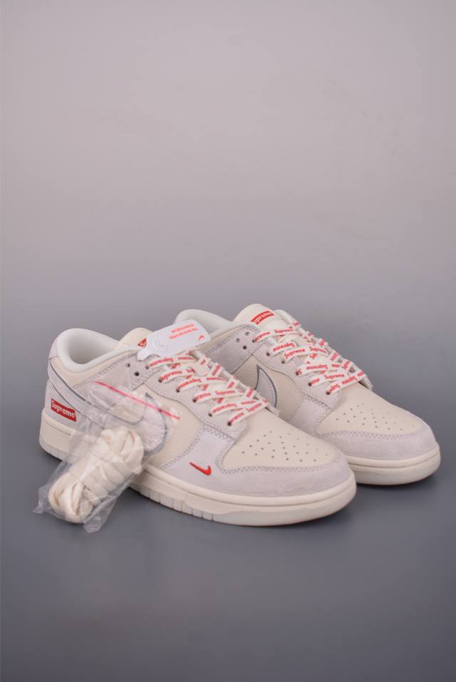 Nike SB Dunk Low Supreme Collaboration Pure Original Factory Product Highly Reco