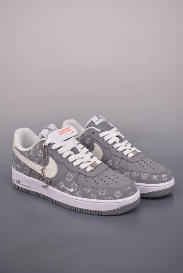 Nike Air Force 1 Low Lv Collaboration Authentic Air Force fit, made with origin