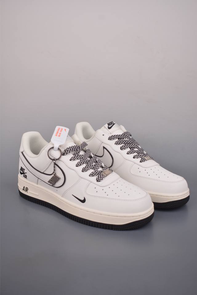 Nike Air Force 1 Low Off-White Authentic Air Force 1 silhouette made with origi