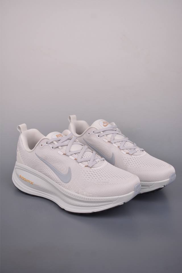 Nike Air Zoom Vomero plus New technology, developed ahead of the original shoe,