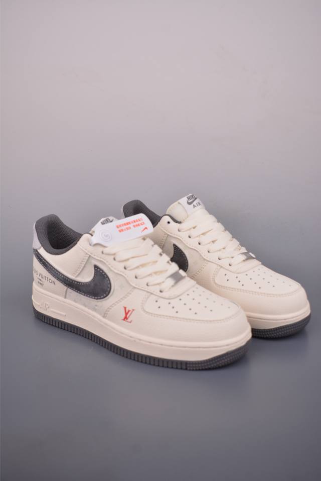 Nike Air Force 1 Low Lv Collaboration Authentic Air Force fit, made with origin