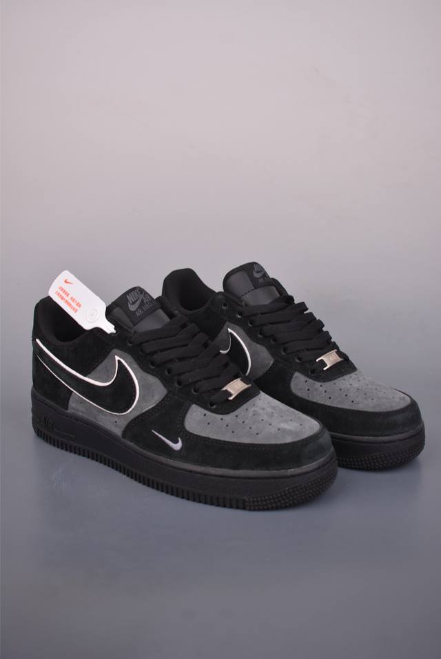 Nike Air Force 1 Low Black/Grey Authentic Air Force 1 silhouette made with orig