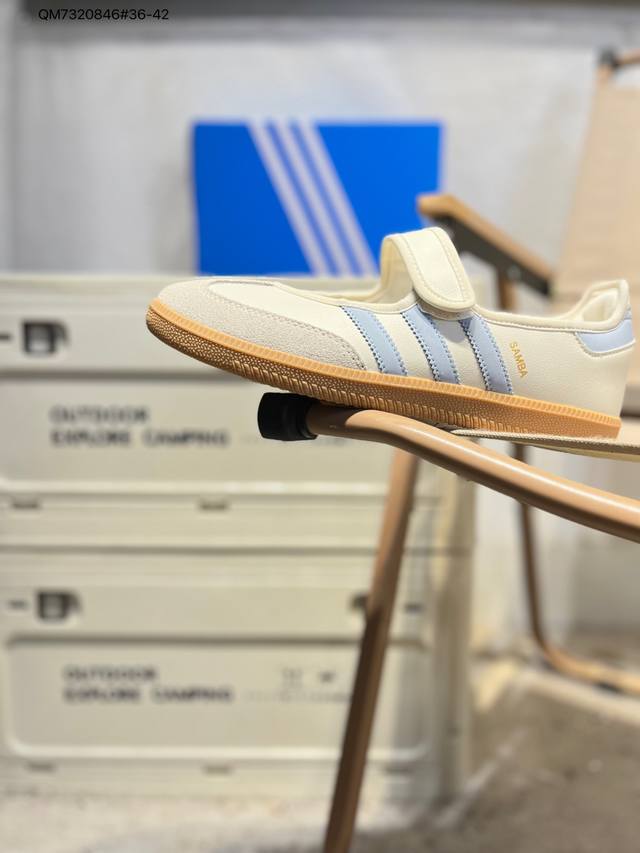 Made with a combination of fiber cowhide and suede upper material# Inner eco-fr