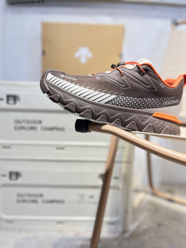 Descente Urban Outdoor Series Men's Traxi Sports and Casual Shoes Summer New Arr