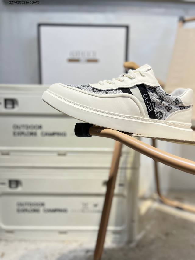 Gucci leather round toe lace-up platform low-top sneakers, stylish color-blocked