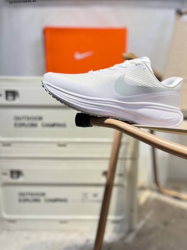 Nk Revolution 8 London 8th Generation Ultralight Mesh Running Shoes combine a sw