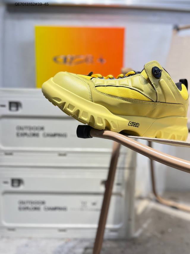 Dior B30 Mesh Fabric Thick Sole Lace-up Casual Low-top Sneakers Unisex Dad Shoes