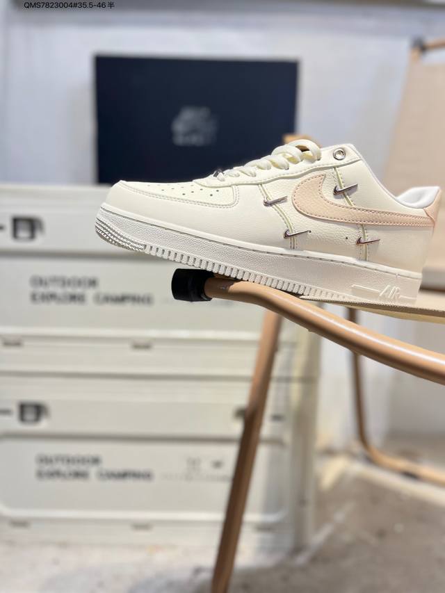 Nike Air Force 1 '07, a versatile casual athletic shoe. Soft, responsive cushio