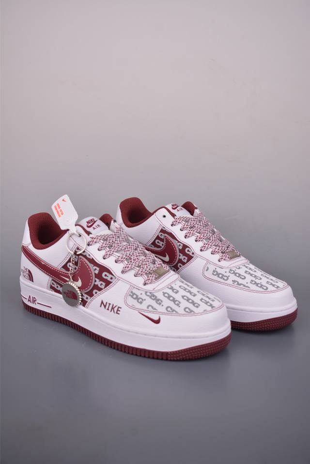 Nike Air Force 1 Low North Face Collaboration Authentic Air Force fit, made with
