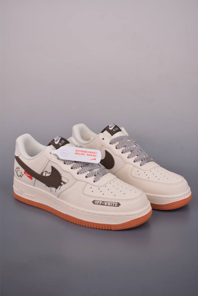 Nike Air Force 1 Low Off Collaboration Authentic Air Force fit, made with origi