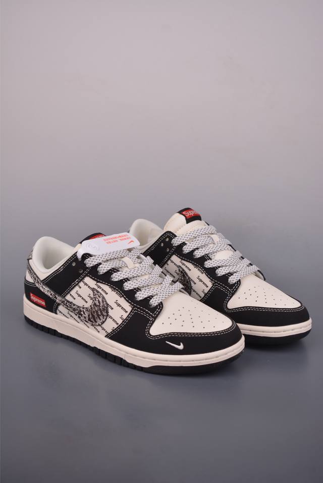 Nike SB Dunk Low Supreme Collaboration Pure Original Factory Product Highly Reco