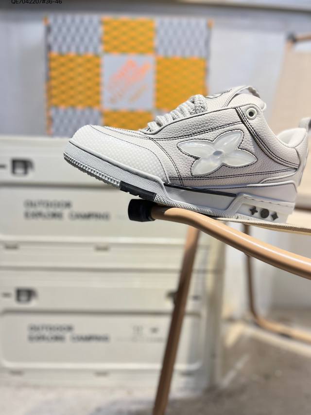 Louis Vuitton Lv Louis Vuitton sneakers New Lv Trainer latest colorway sneakers